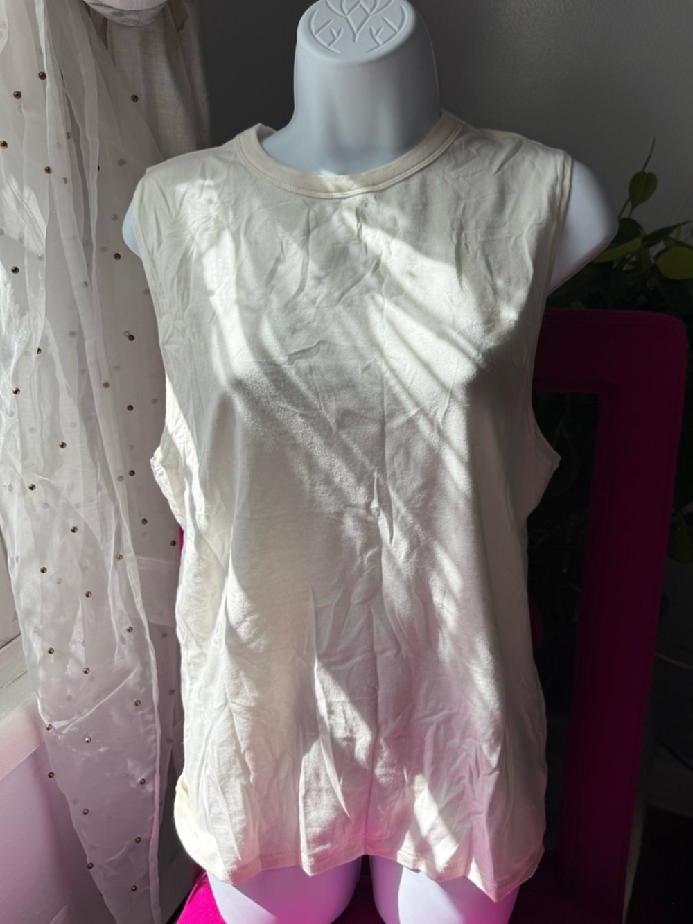 SKIMS- boyfriend muscle tank
